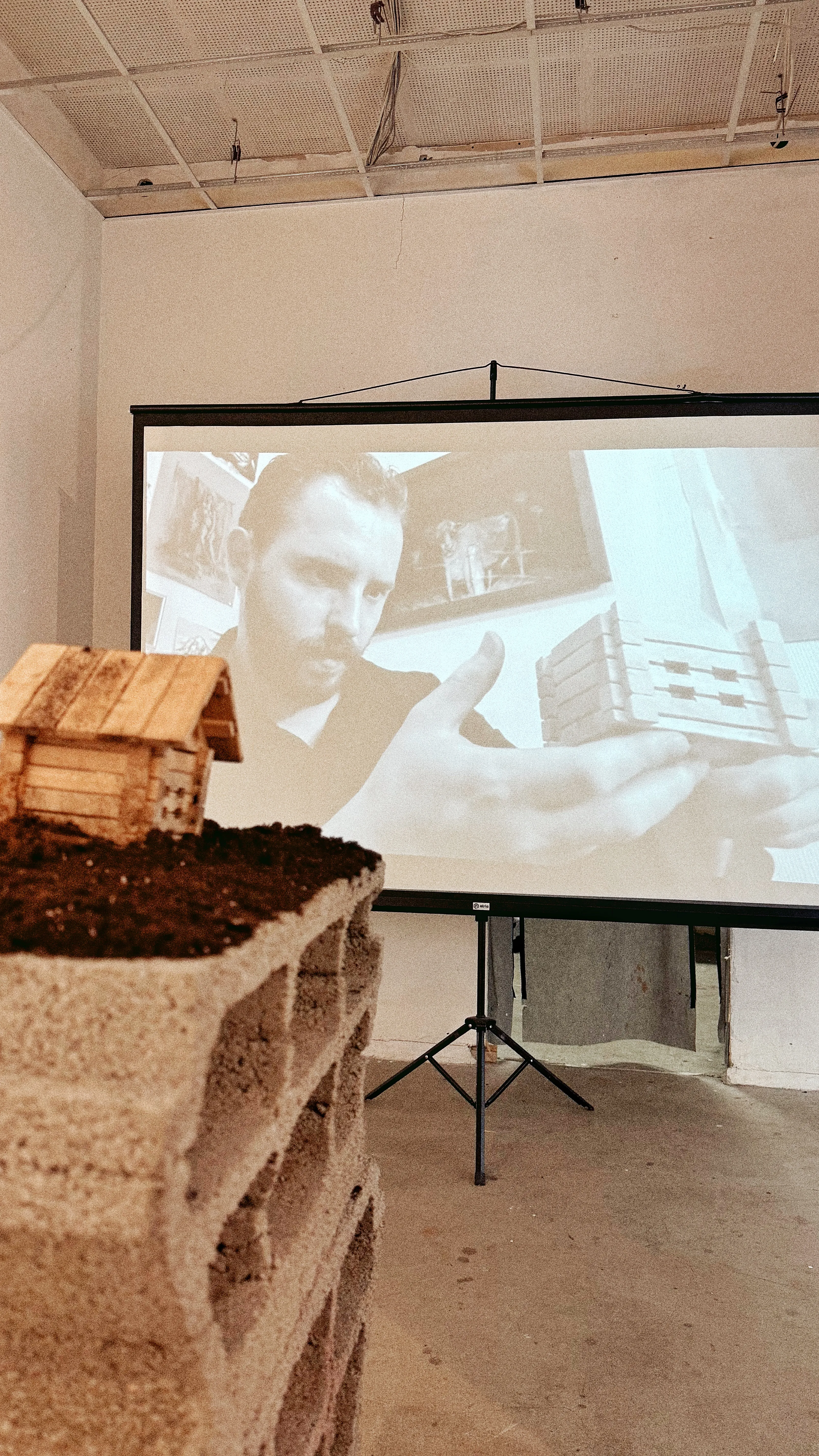 Image of The House That Kohinoor Built by kohinooooooooooooor, a Exhibitions, based in Kyiv, created in 15.09.2025 Photo 8 of 19.